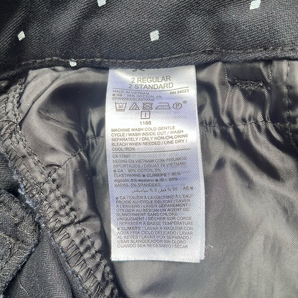 Old Navy Pixie Mid-Rise Black/White Dots Tapered Leg, Size 2 EXCELLENT CONDI… - Picture 4 of 4